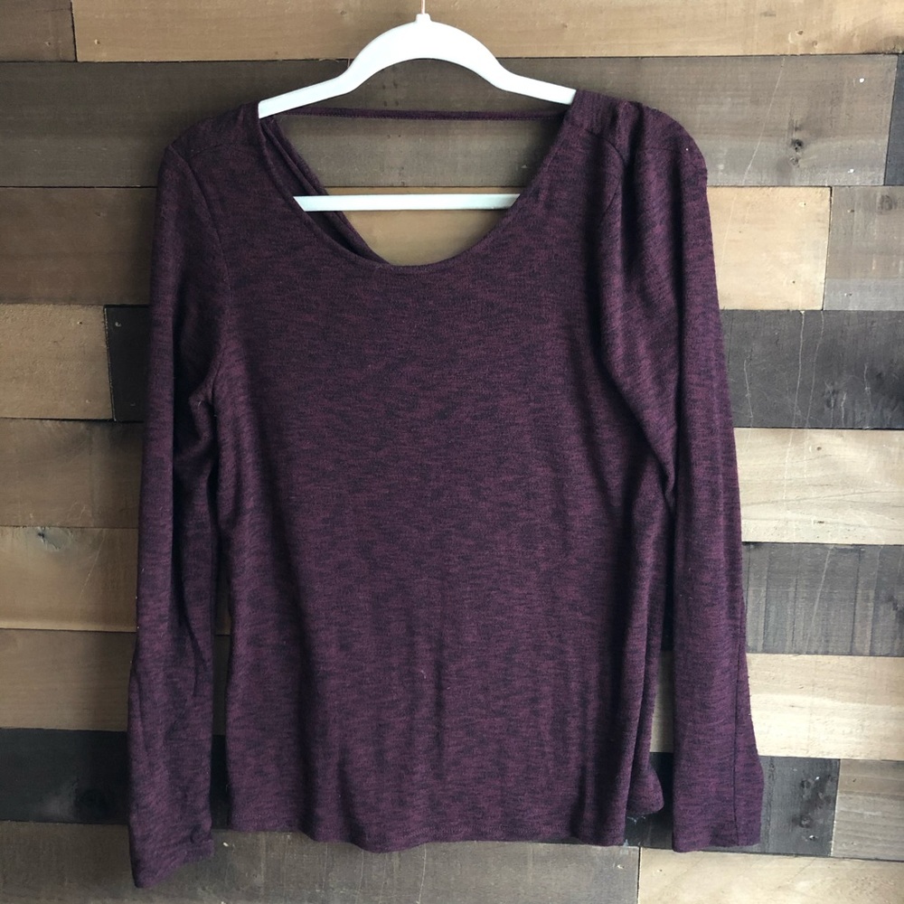 American Eagle light sweater
